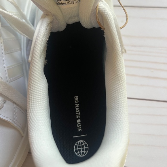 Adidas Grand Court 2.0 Kids Sneakers | White/Iridescent stripes | Size 3 | NIB - Picture 9 of 12